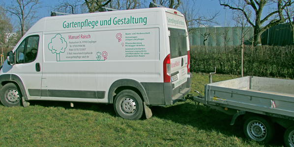 Betriebsfahrzeug von Manuel Raisch Gartengestaltung mit Anhänger
